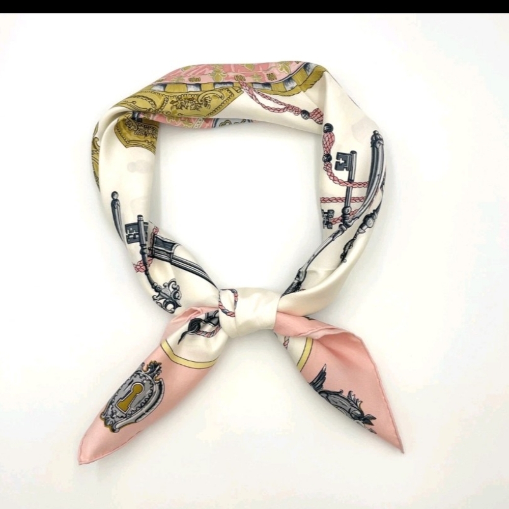 Hermes Silk 90 Cm Scarf Les Cles (Keys) Classic.  Authentic. - Picture 4 of 6